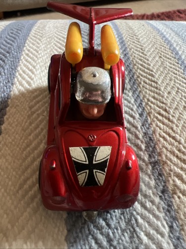 Matchbox superfast flying bug - flying,