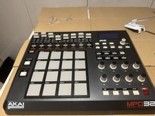 🔥PRICE DROP Akai