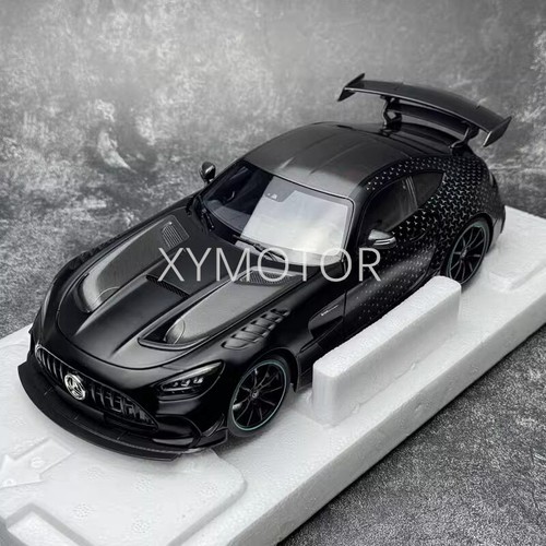 Minichamps benz amg gt - 1:18,