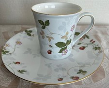 Wedgwood Wild Strawberry Mug