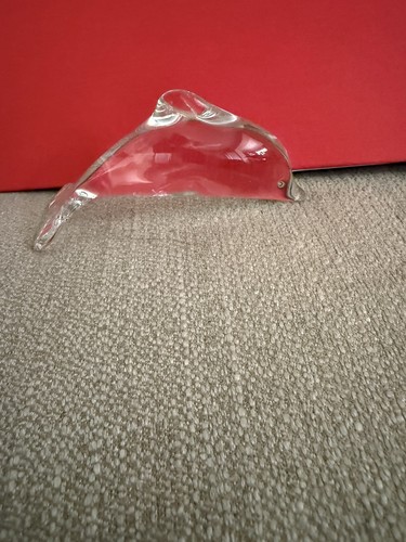 Small crystal dolphin - small,
