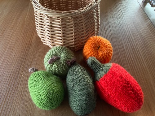 Children play food knitted - food,,