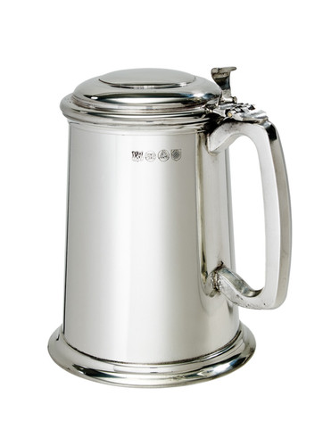 Lidded one pint pewter - lidded,