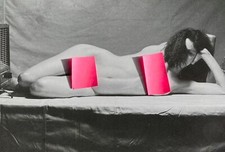 MADONNA NUDE POSTCARD SIGNED BY THE PHOTOGRAPHER MARTIN SCHREIBER