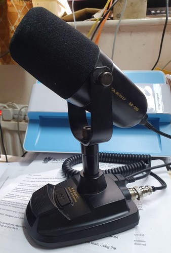 Yaesu desk microphone - 90,