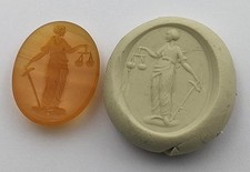 GEORGIAN LADY JUSTICE AGATE