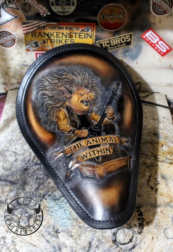 Bobber chopper harley triumph - chopper,