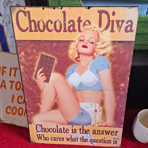 Chocolate diva vintage - chocolate, vintage-style