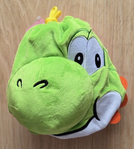 Super nintendo world yoshi - nintendo,