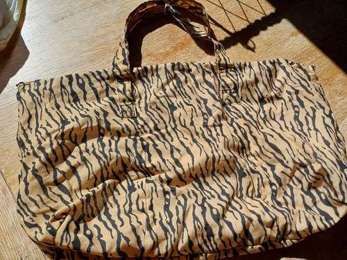 Zebra print toilerty bag - print, make