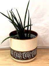 VINTAGE PLANT POT CERAMIC