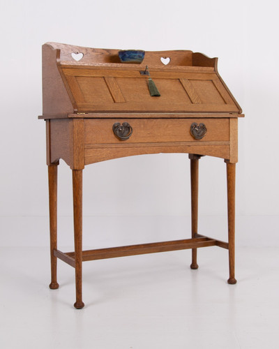 Oak arts and crafts bureau - bureau, for