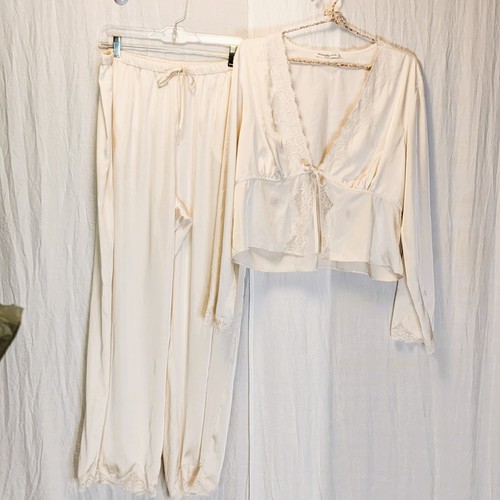 Ambercrombie fitch satin - ambercrombie,