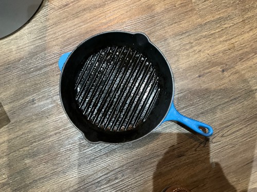 Creuset blue cast iron - le,