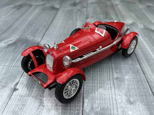 Bburago alfa romeo 2300 - romeo, 8c