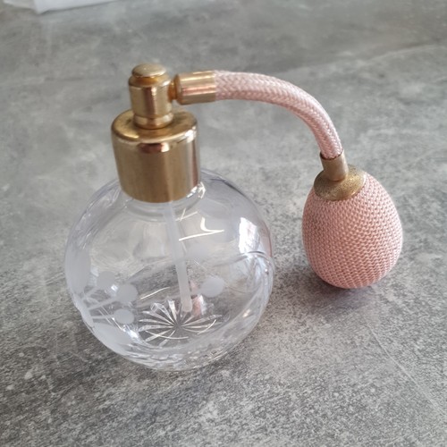 Vintage perfume atomiser - vintage,