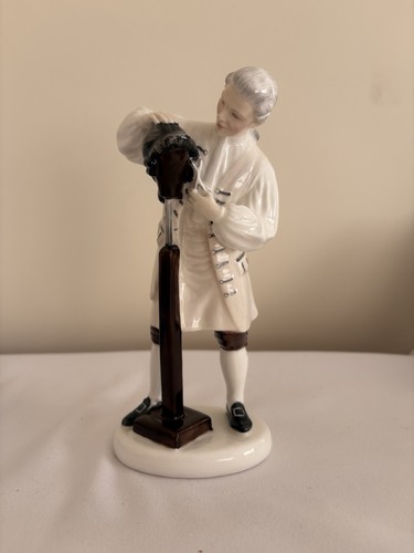 1959 royal doulton wigmaker - royal,