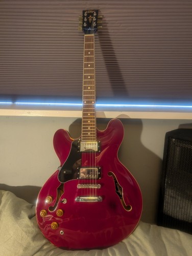 Guitar vintage model - guitar,
