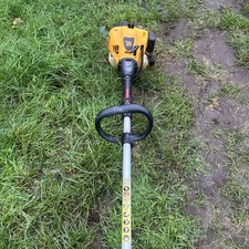 JCB M 25 Petrol Strimmer In