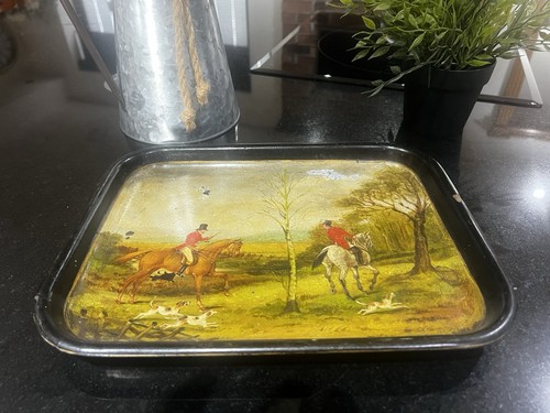 Lacquered papier mâché - lacquered, papier-mâché