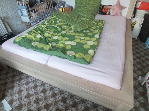 Bedroom bed double - ,