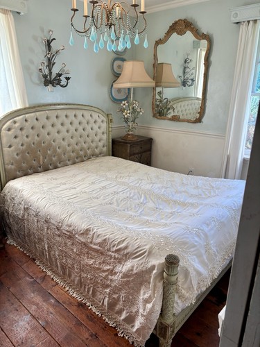 Vtg bedspread embroidered - vtg,