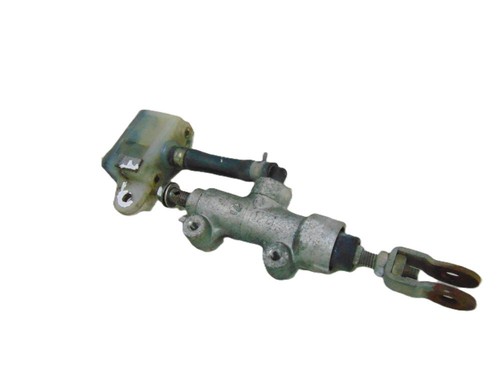 Rear brake master - rear, cylinder