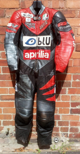 Akito aprilia rsv - akito, full