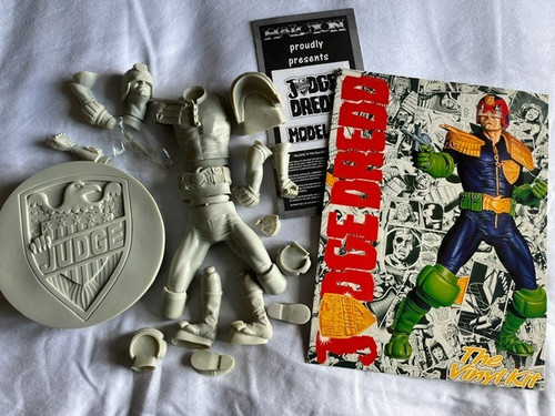 Halcyon judge dredd - dredd, scale