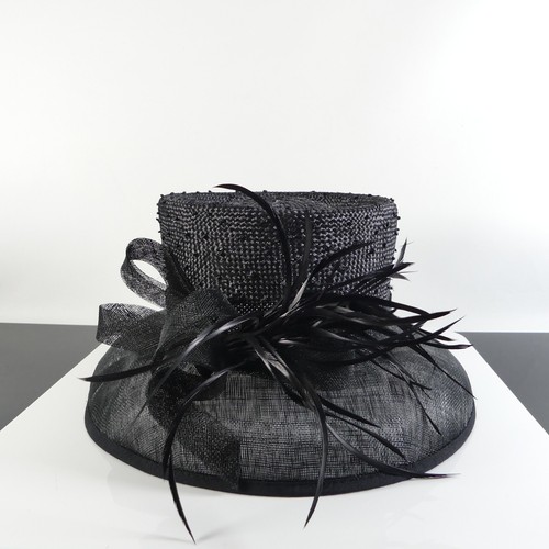 Elegant unworn black - elegant, straw