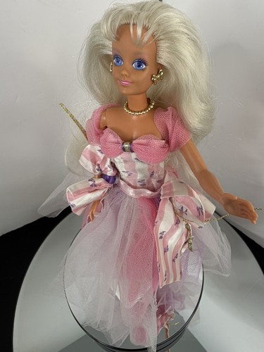 Vintage sindy 1990 beautiful - vintage,