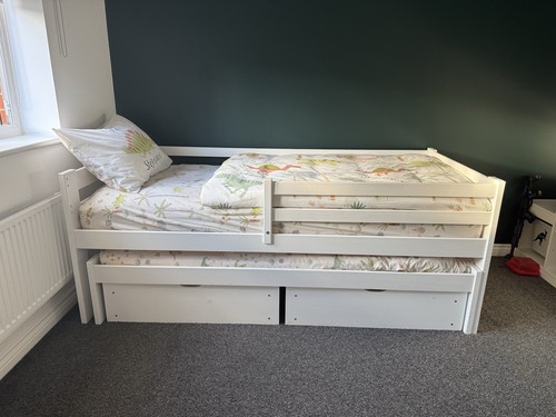 White wooden single - wooden, trundle