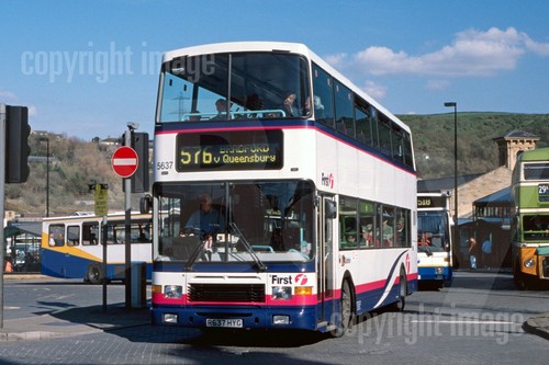 Bus photo first calderline - first,