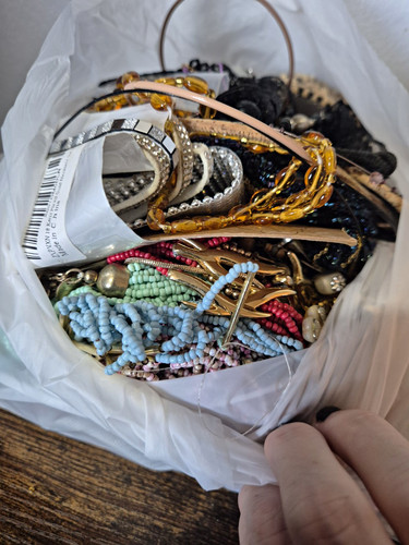 3kg bulk costume jewellery - costume,