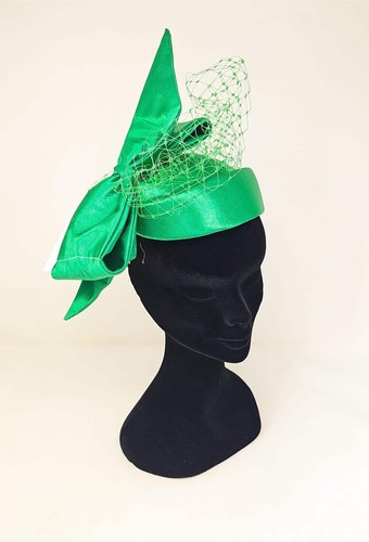 Emerald green satin bow - satin,