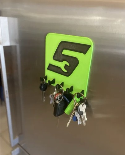 Snap magnetic key holder - on,