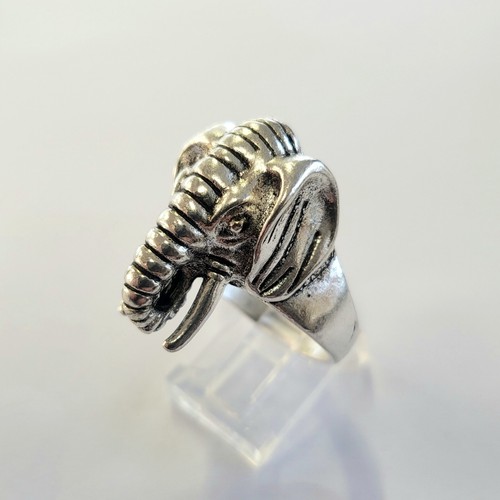 Stainless steel statement - stainless,