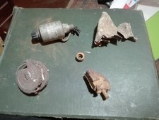 COLLECTION OF 5 SMALL ITEMS OF