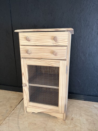 Tiger pine cupboard - pine,