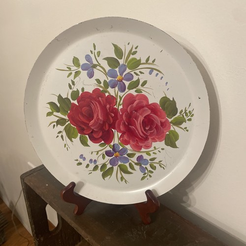 Metal red roses tray hand - metal,