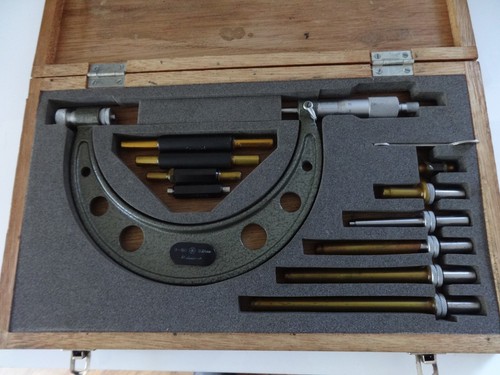 Mitutoyo micrometer 104 - mitutoyo, #