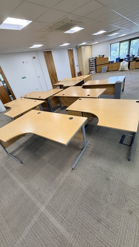 Light oak effect corner office - light,