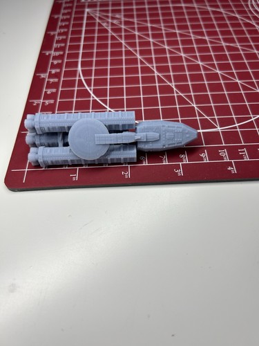 Battlestar galactica loki - battlestar,
