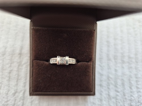 Platinum diamond ring - platinum,