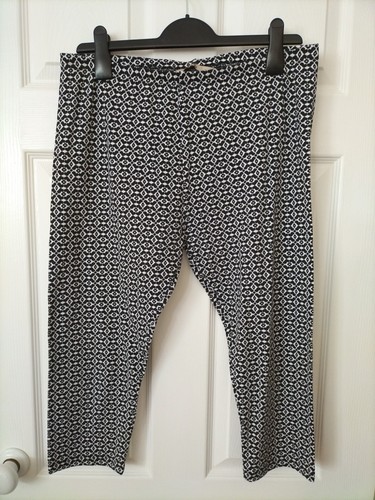 Black white patterned - black,