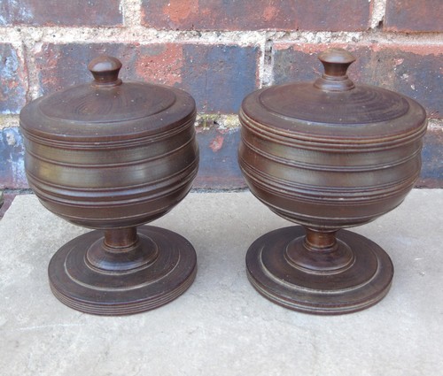 Pair 19th century - of, turned