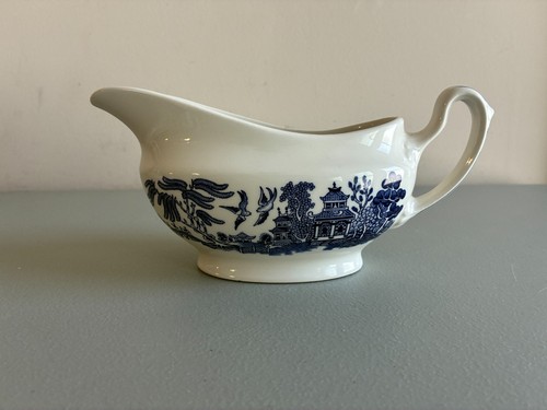 Churchill blue willow - willow, gravy