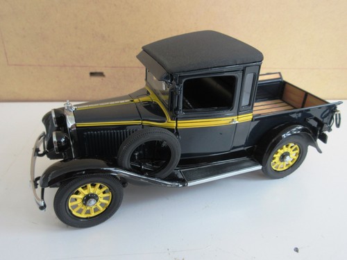 Danbury mint 1929 dodge - ,