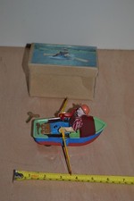 Classic Wind-up Rowing Boat
