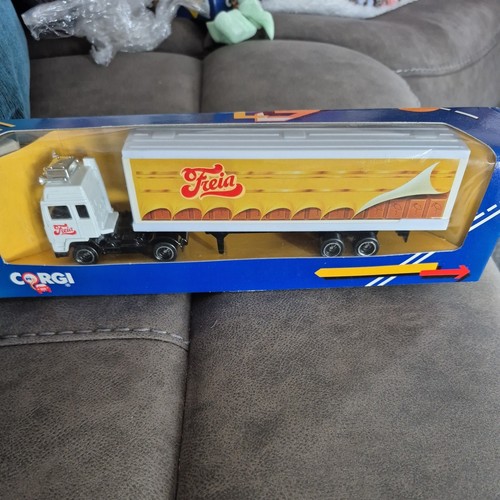 Corgi superhauler volvo - superhauler,